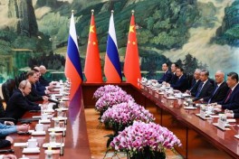 ТАСС: Путин и Си подписали "массивный программный документ"