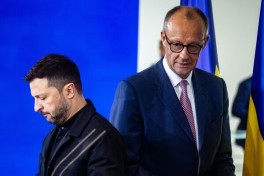 Президент Украины отверг предложение Германии о статусе без права голоса