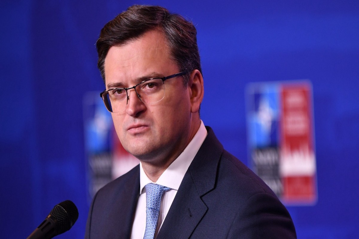 Дмитрий Кулеба призвал жителей Киева покинуть город