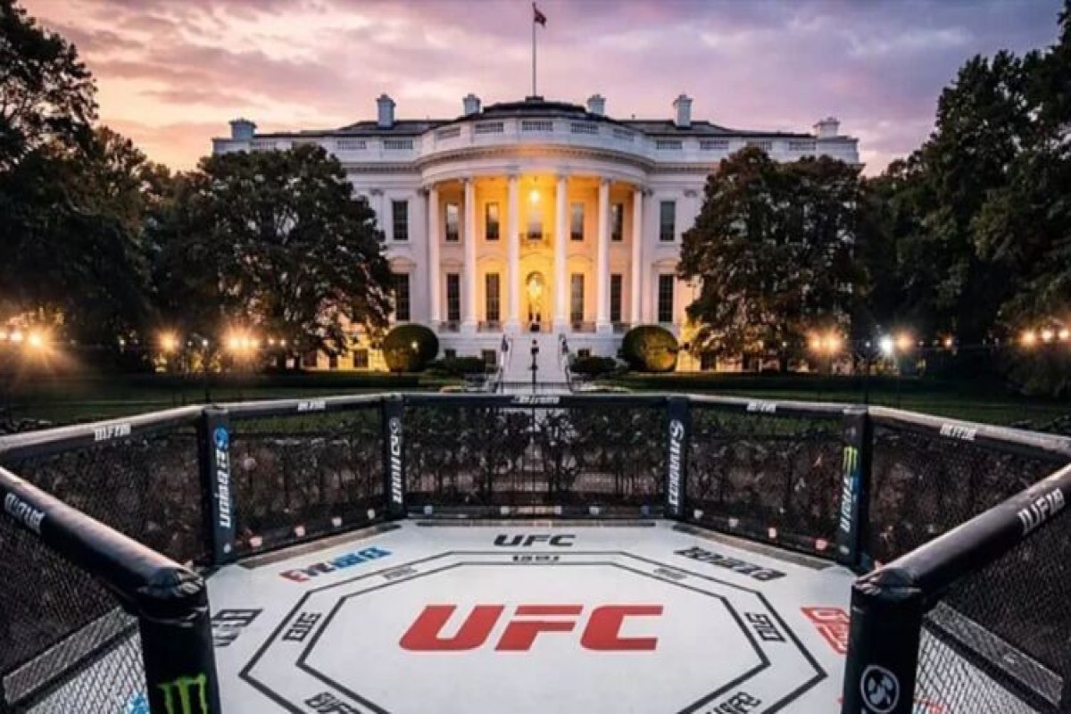 К 80-летию Трампа у Белого дома построят арену UFC
