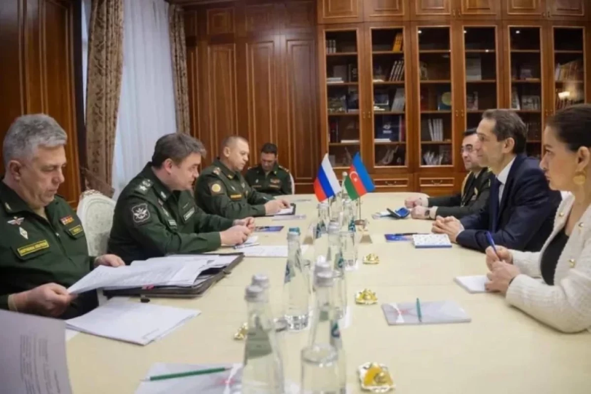 Посол Азербайджана встретился с замминистра обороны России