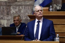Президент и премьер Греции поздравили Ильхама Алиева 