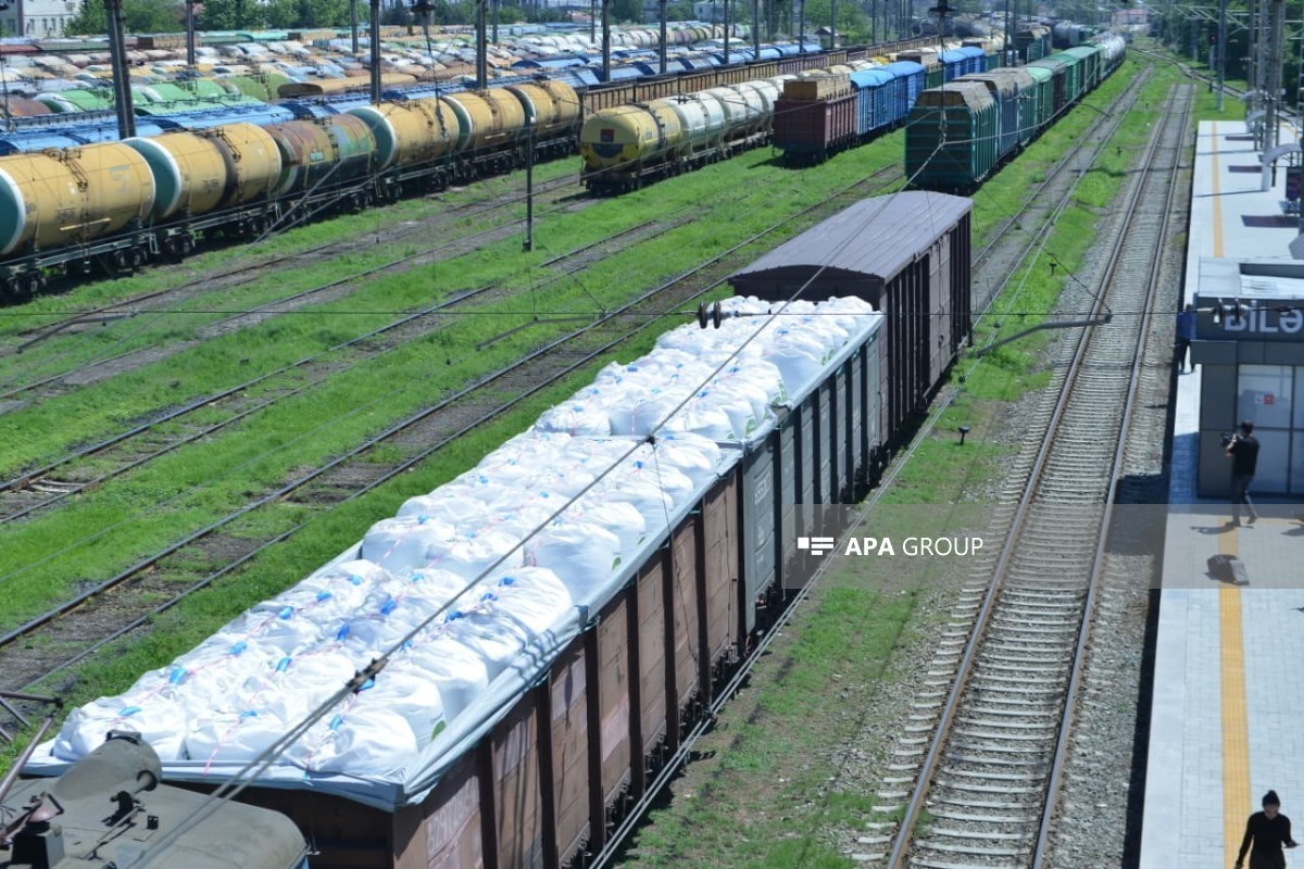 Из России в Армению через Азербайджан отправили удобрения и муку-ФОТО 