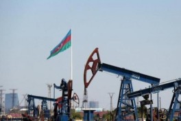 Баррель Azeri Light торгуется на мировых биржах по 98 долларов