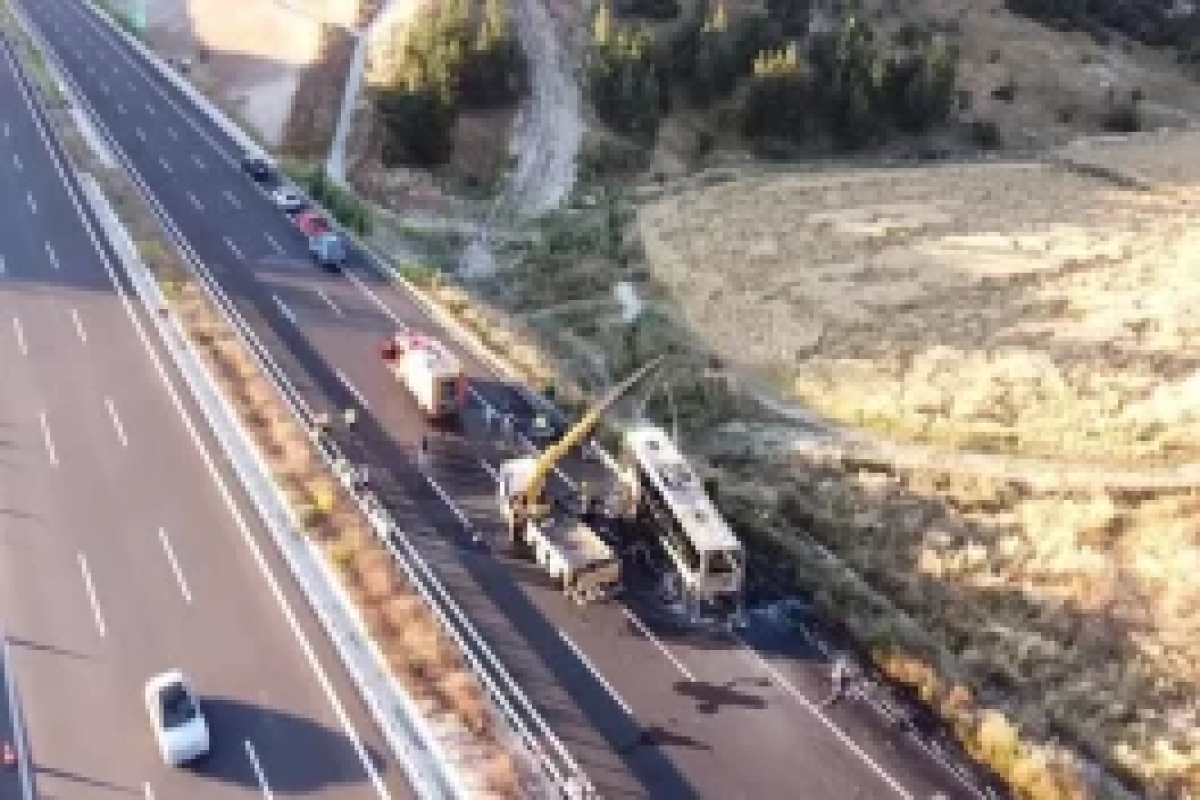 В Турции сгорел пассажирский автобус, погибли 8 человек, включая ребёнка -ФОТО 