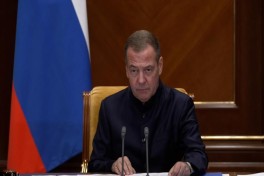 Медведев: отношения РФ и Армении сейчас испытывают на прочность