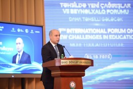 Амруллаев рассказал, как ИИ изменит школы Азербайджана
