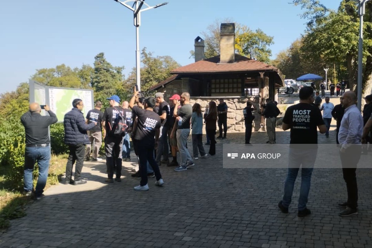 Международная группа туристов посетила знаменитый родник Иса-булаг в Шуше-ФОТО 