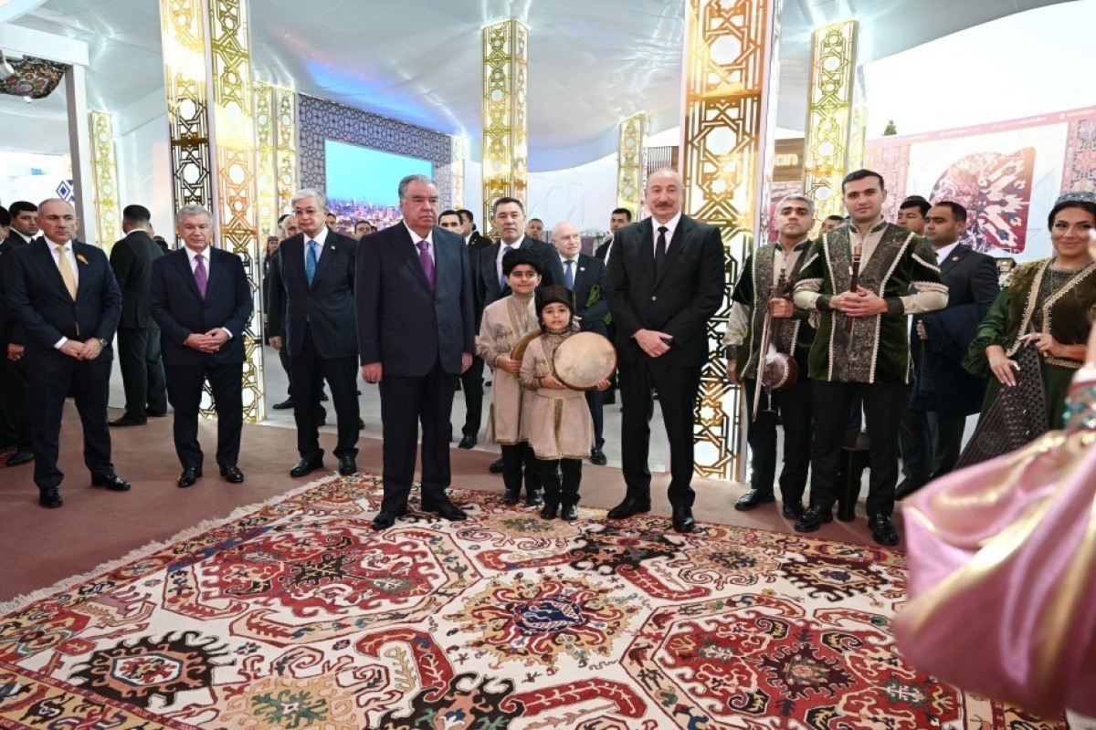 Ильхам Алиев ознакомился с Фестивалем национальных блюд стран-участниц СНГ-ФОТО 