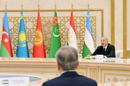 Алиев: Каспий играет все большую роль в транспортном сотрудничестве Азербайджана и Центральной Азии 
