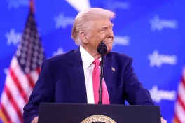 Трамп: США не будут бить по Ирану до ноябрьских выборов в Конгресс