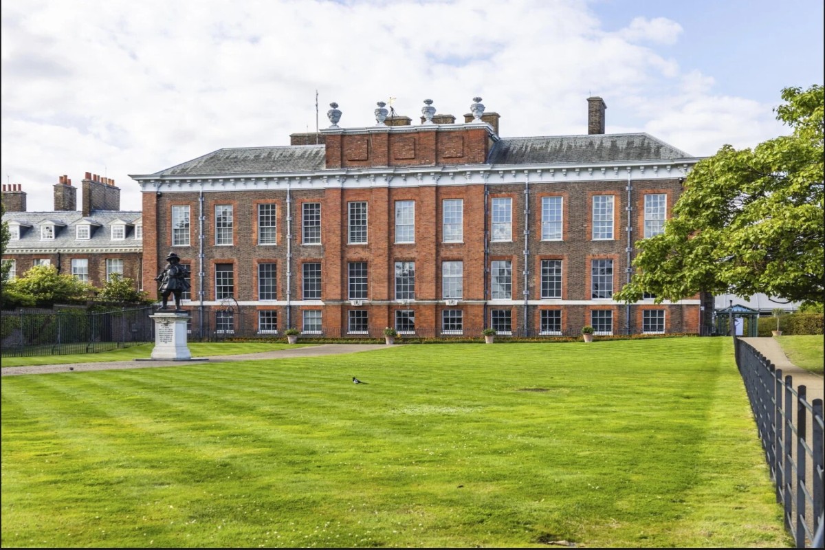 Эндрю получил 302 тысячи фунтов за досрочный отказ от аренды Royal Lodge