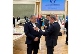 Арагчи побеседовал с Байрамовым перед заседанием Совета глав государств СНГ-ВИДЕО 
