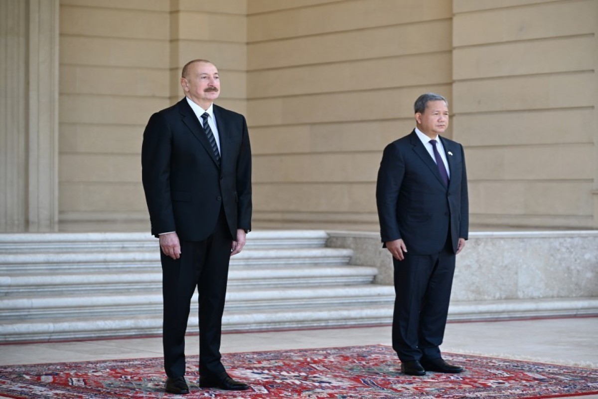 Ильхам Алиев встретил премьер-министра Камбоджи в Баку-ФОТО 