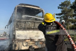 В Уджаре во время движения загорелся пассажирский автобус-ФОТО 