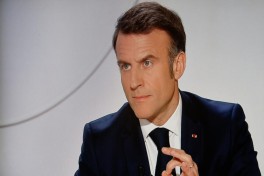 Макрон сообщил о задержании ВМС Франции танкера у берегов Реюньона