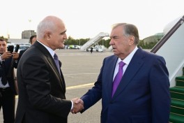 Президент Таджикистана Эмомали Рахмон прибыл в Баку-ФОТО 