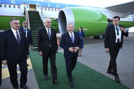 Шавкат Мирзиёев прибыл в Азербайджан-ОБНОВЛЕНО 