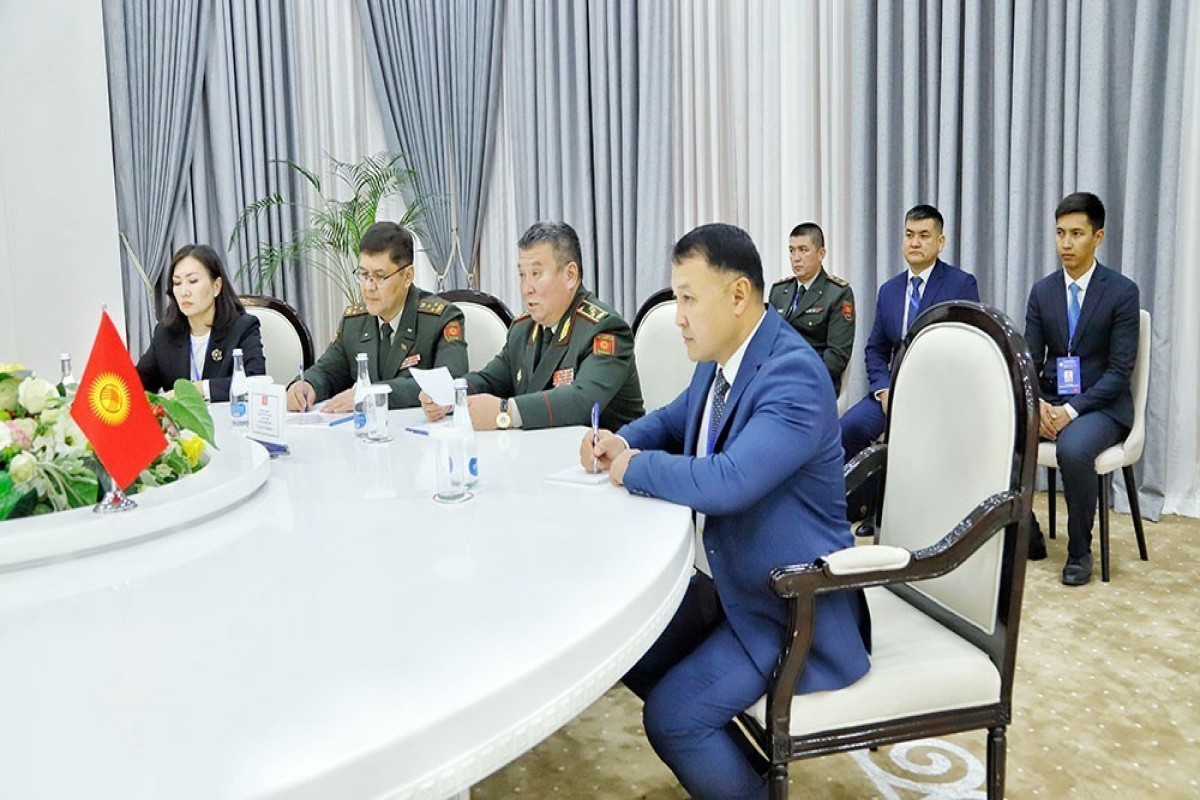 Закир Гасанов встретился с министром обороны Кыргызстана-ФОТО 