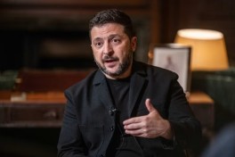 Зеленский объявил о возобновлении ударов по российским НПЗ