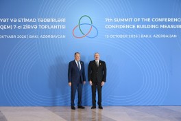Ильхам Алиев приветствует высокопоставленных гостей саммита СВМДА-ФОТО 