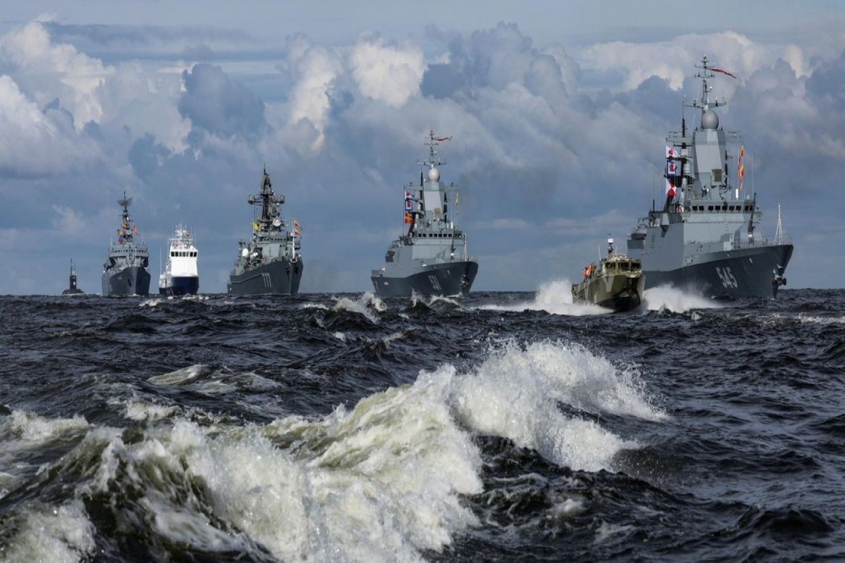 Япония усилит наблюдение за военными кораблями и авиацией Китая