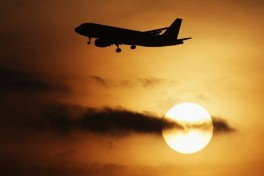 Сильные дожди в Стамбуле вызвали сбои в работе аэропортов