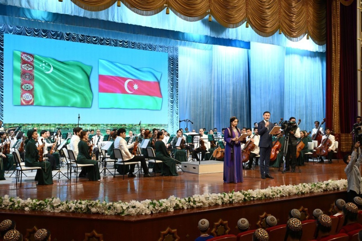 Лейла Алиева посетила концерт Государственного симфонического оркестра Туркменистана -ФОТО 