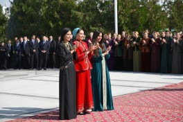 Лейла Алиева и Саида Мирзиёева приняли участие в открытии выставки в Туркменистане