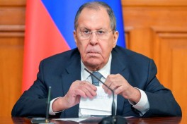Лавров: РФ выслушает США, но делать политические уступки не будет