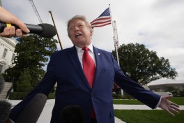 Трамп: Франции следует высылать из страны нелегалов