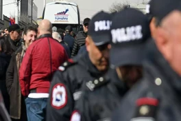 Обыск в офисе «Сильной Армении»: задержаны 14 человек