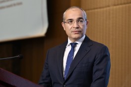 Министр экономики Азербайджана отправился с делегацией в Италию