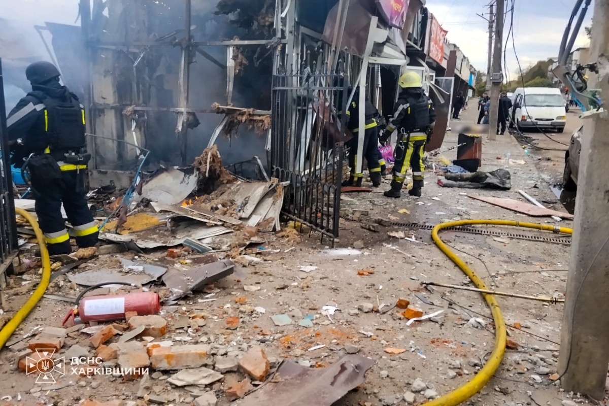 Россия ударила по рынку в Харькове: двое погибших, много повреждений