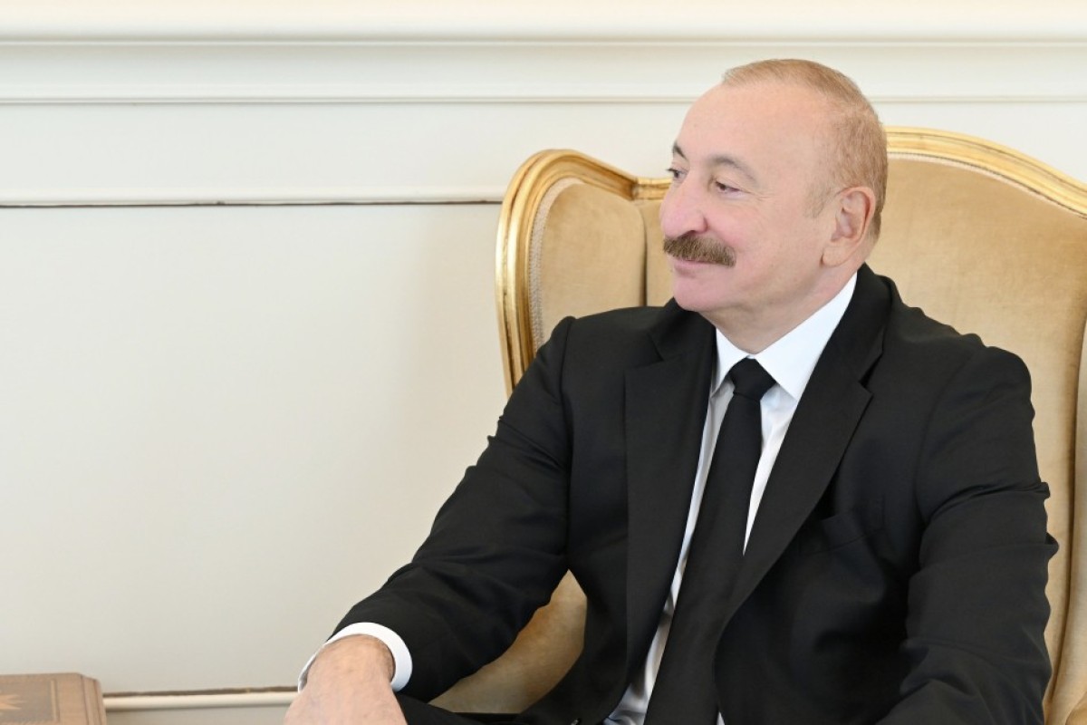 Ильхам Алиев наградил Фархада Халилова орденом «Истиглал»-ФОТО 
