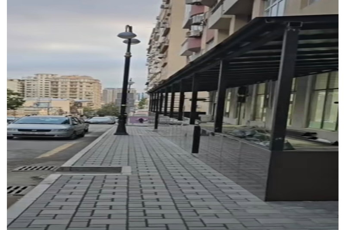 Владелец заведения незаконно занял тротуар, вмешалась Исполнительная власть -ФОТО 