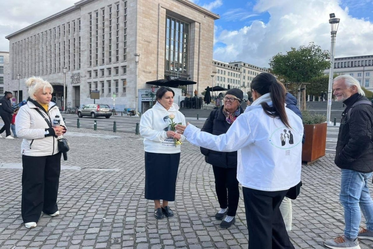 Семьи пропавших без вести азербайджанцев провели серию акций в Брюсселе-ФОТО 