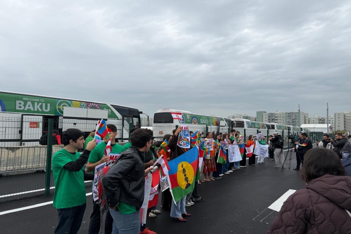 В Баку прошла акция в поддержку юных футболистов Новой Каледонии и Французской Полинезии -ФОТО -ВИДЕО 