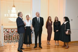 Ильхам Алиев и члены его семьи посетили выставку народного художника Фархада Халилова-ФОТО 