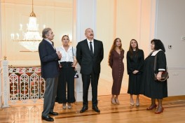 Мехрибан Алиева опубликовала видео с выставки Фархада Халилова-ВИДЕО 