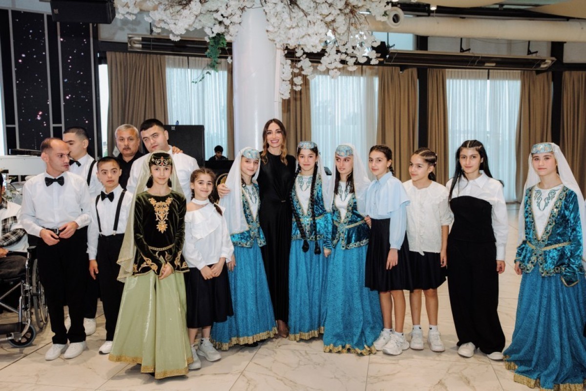 Лейла Алиева и Арзу Алиева поддержали участников проекта «Ария рая»-ФОТО 