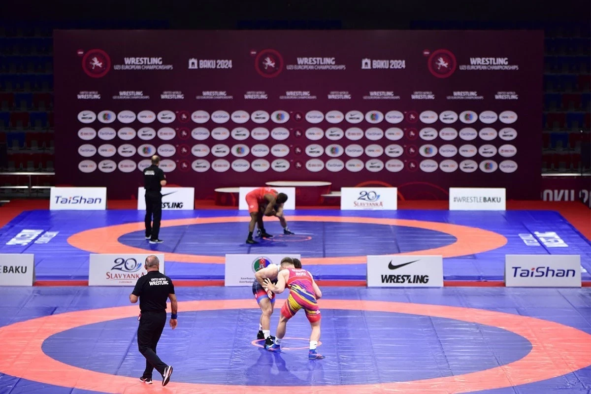 Два азербайджанских борца вышли в полуфинал чемпионата мира