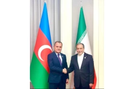 Главы МИД Азербайджана и Ирана провели переговоры в Бишкеке