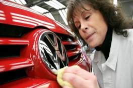 Volkswagen готовится сократить десятки тысяч рабочих мест