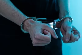 Более миллиона из Минобороны: четверым сотрудникам предъявили обвинение