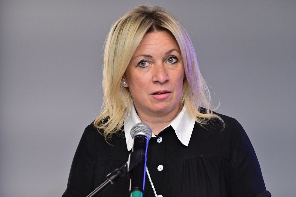 Захарова назвала главу МИД Франции вруном