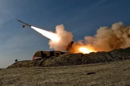 Иран заявил об ударе по военным кораблям США баллистическими ракетами