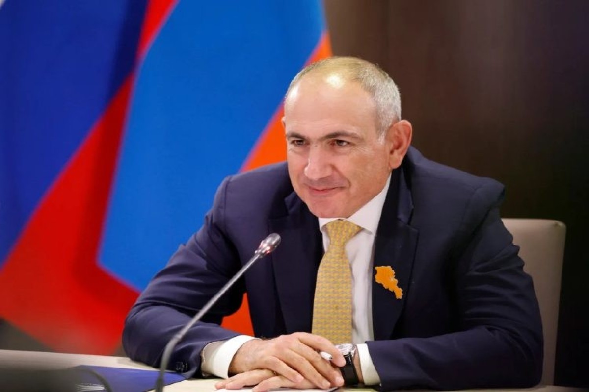 Путин пригласил Пашиняна в Москву