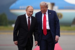Путин и Трамп обсудили гуманитарные вопросы и отношения с Европой