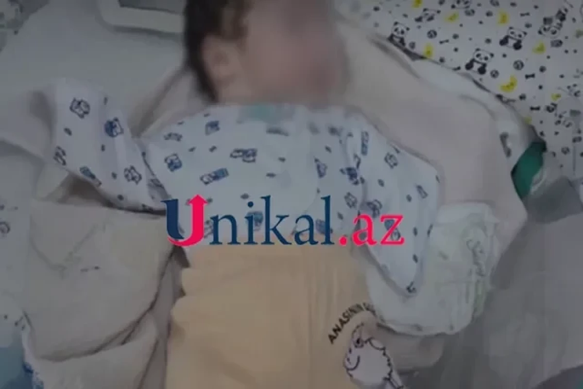 В Баку мать отказалась от родившегося без рук ребенка